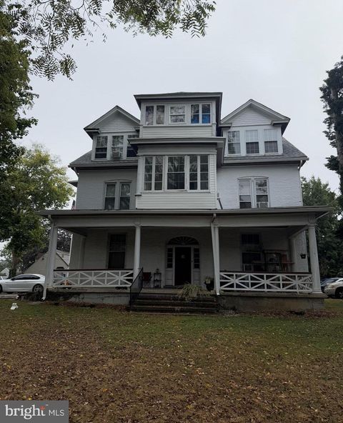 Photo of 575 Dunn Irvin Drive, HAGERSTOWN, MD 21740 (MLS # MDWA2032012)
