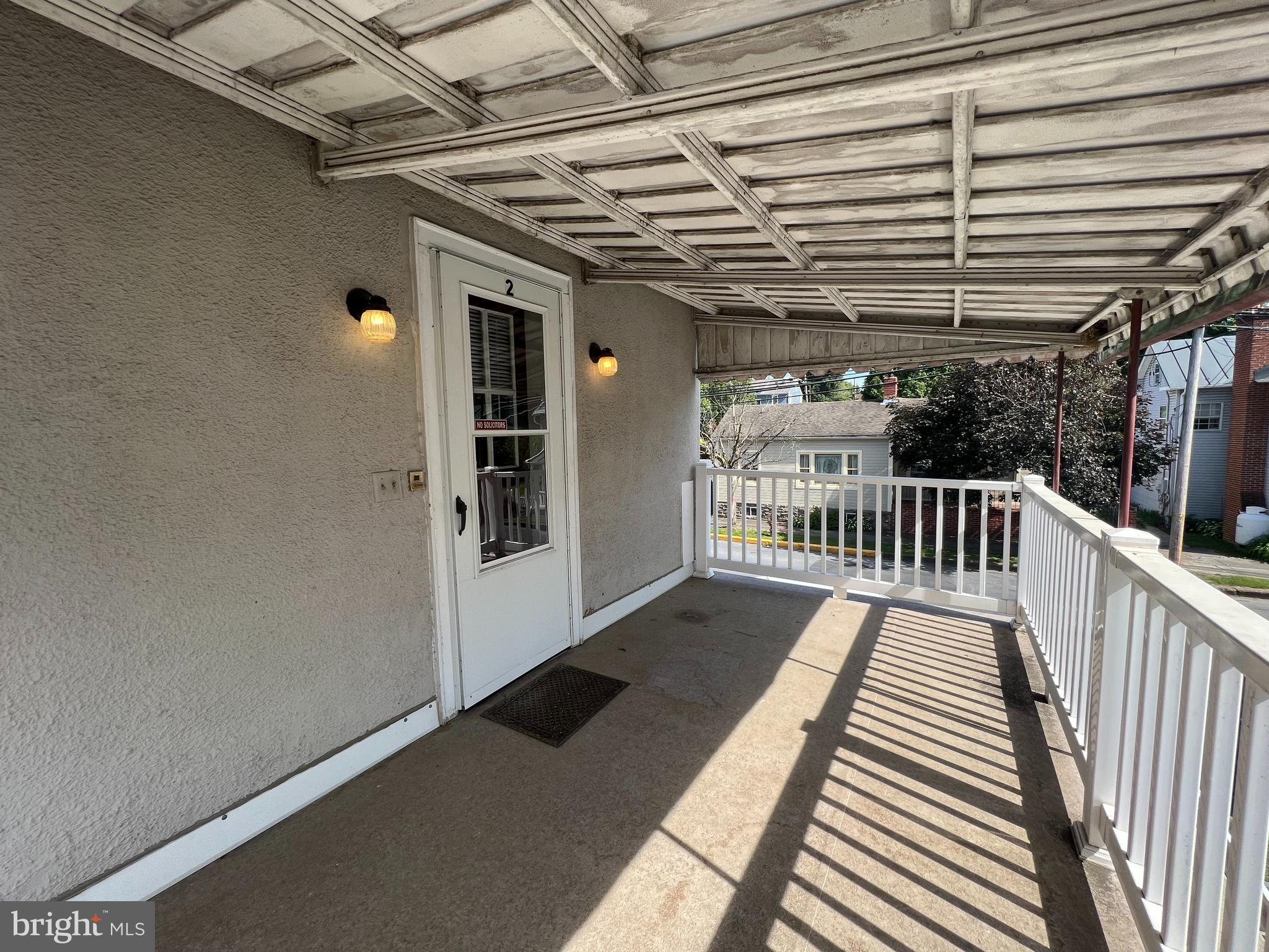 CHARLES TOWN - Residential Lease