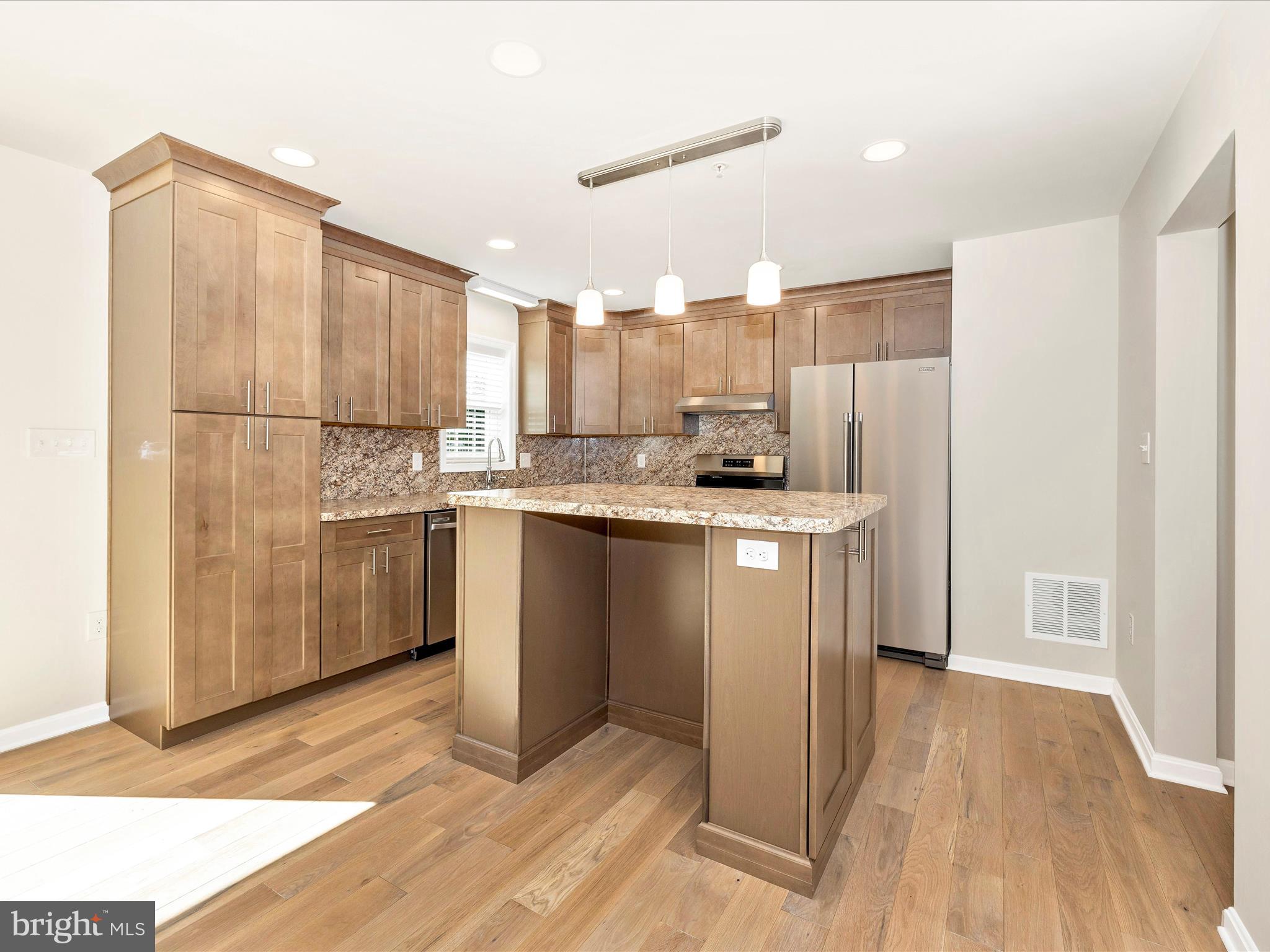 BRUNSWICK - Residential