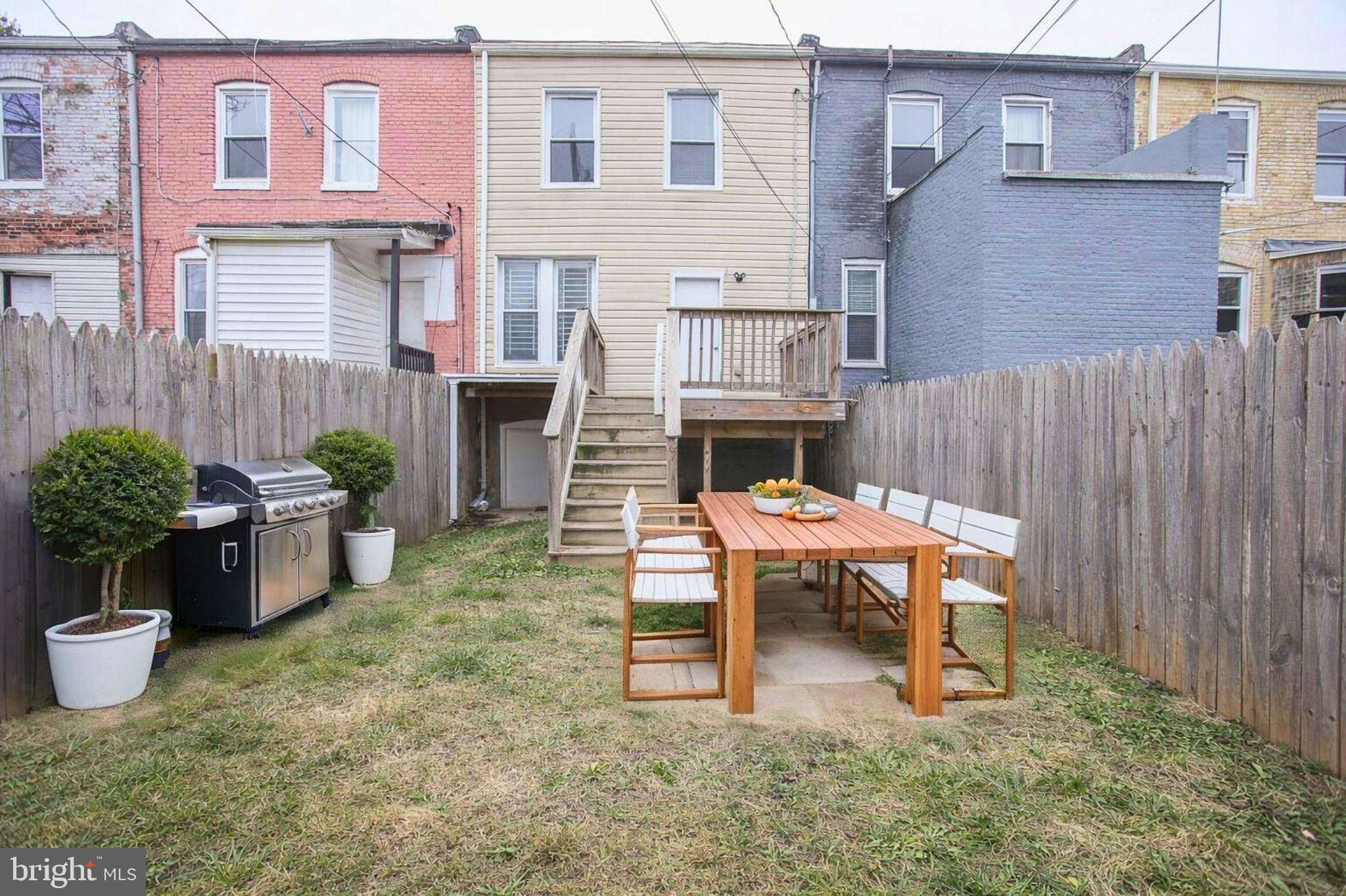 ARLINGTON - Residential