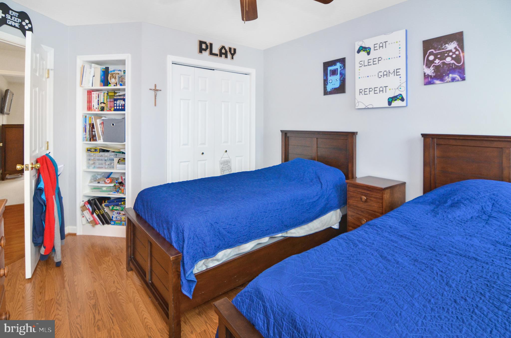 SENECA HARBOR - Residential