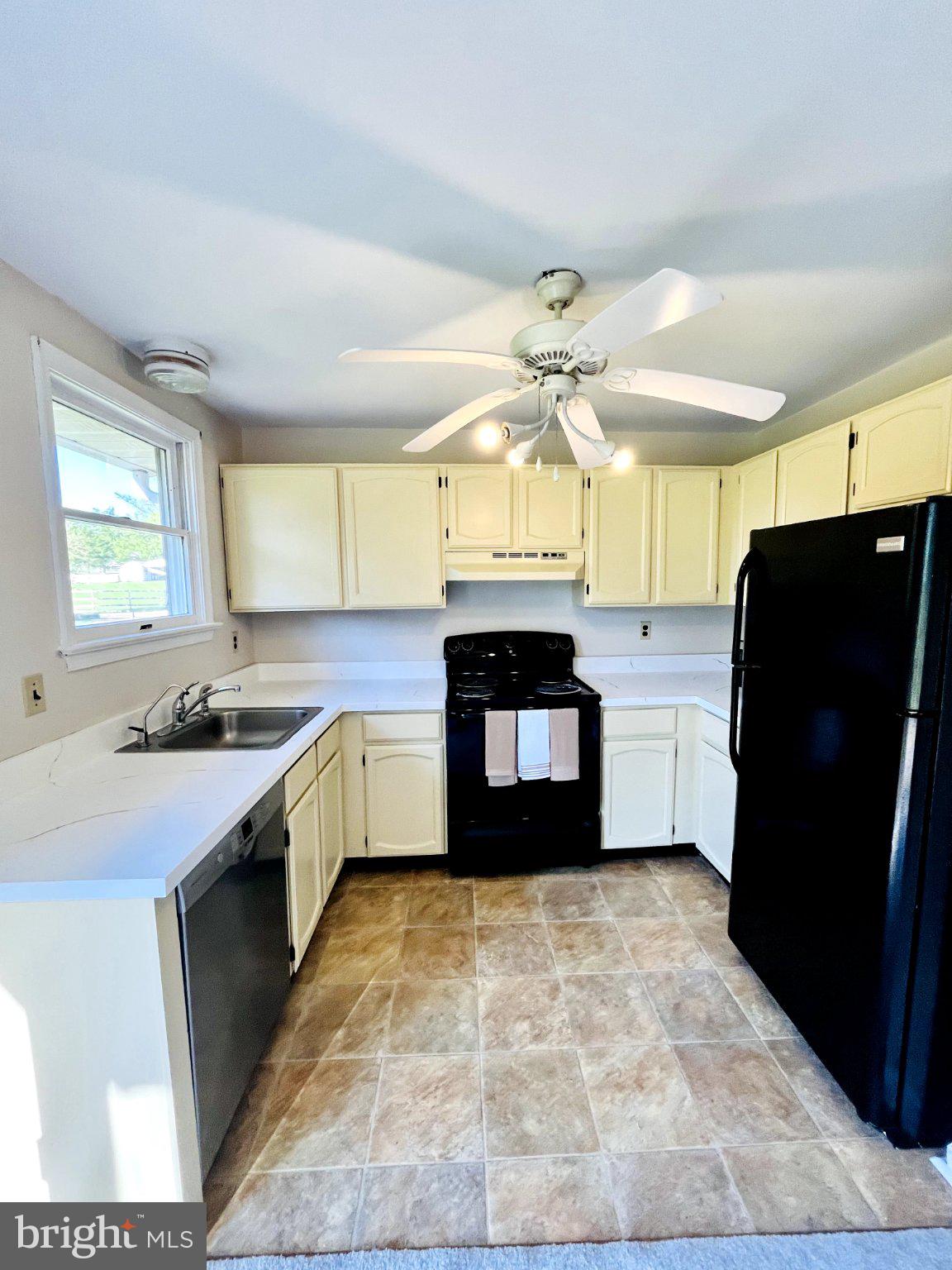 2509 RHOADS RUE