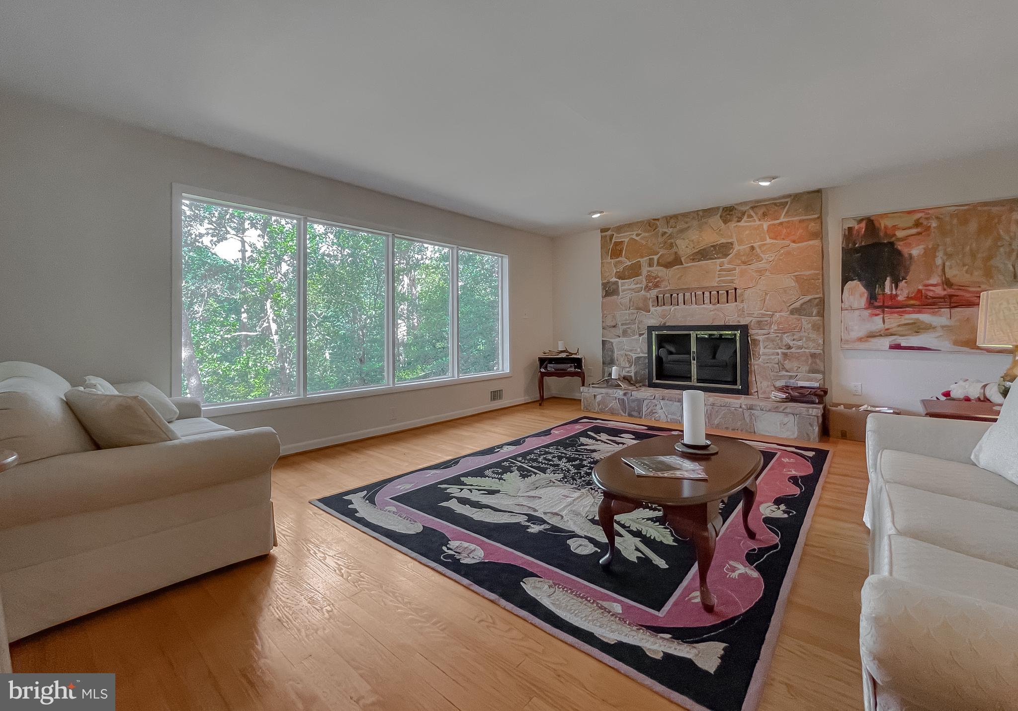 DRUM POINT - Residential