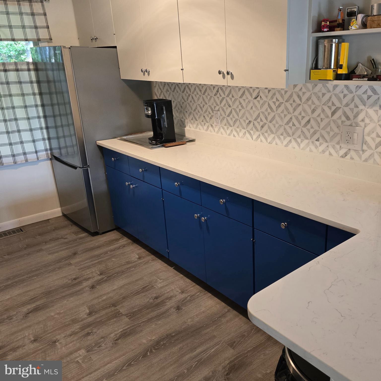 DRUM POINT - Residential