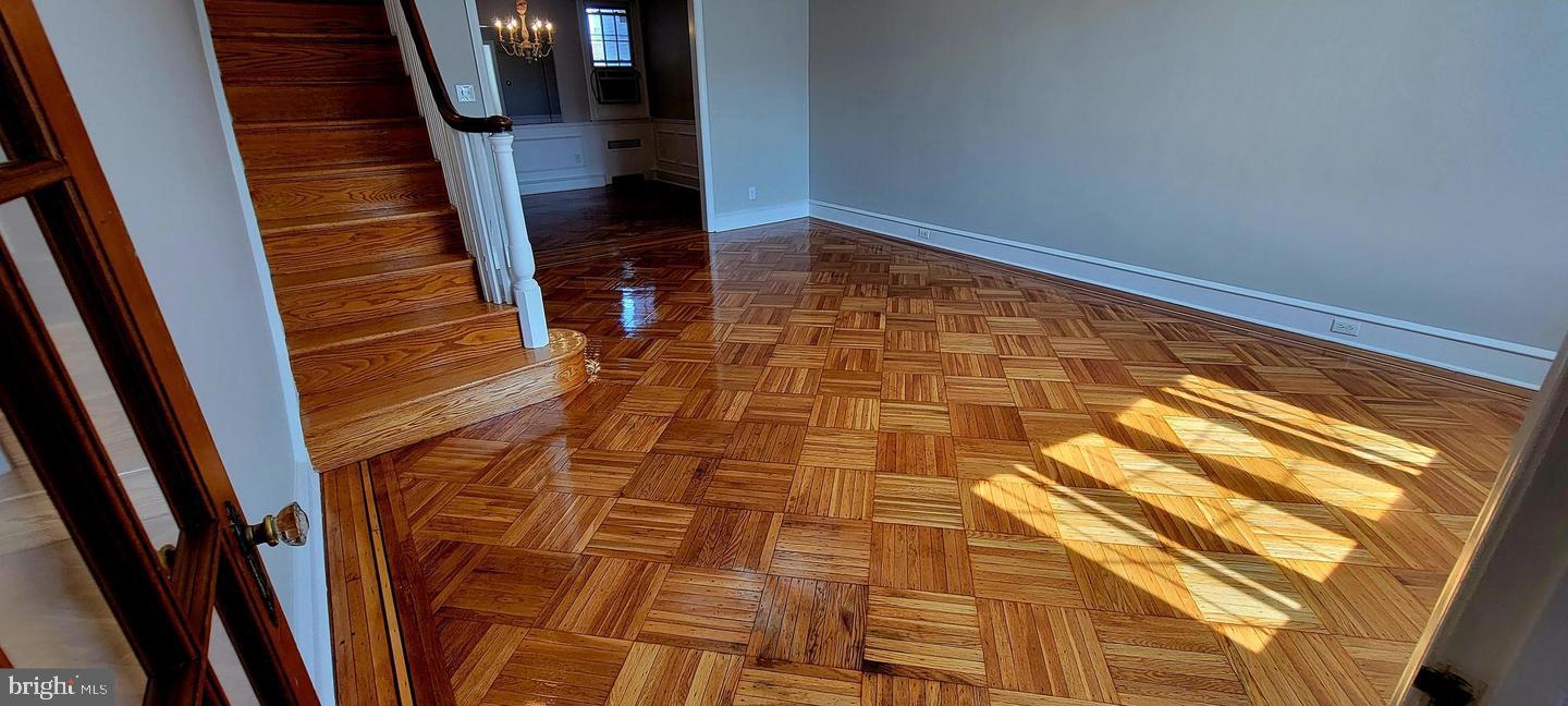 MAYFAIR (WEST) - Residential Lease