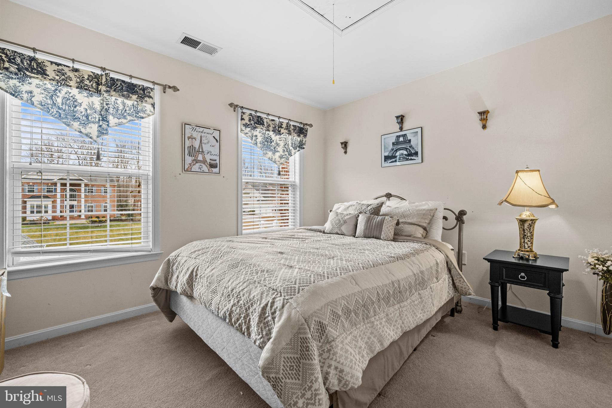 RIDGECREST - Residential