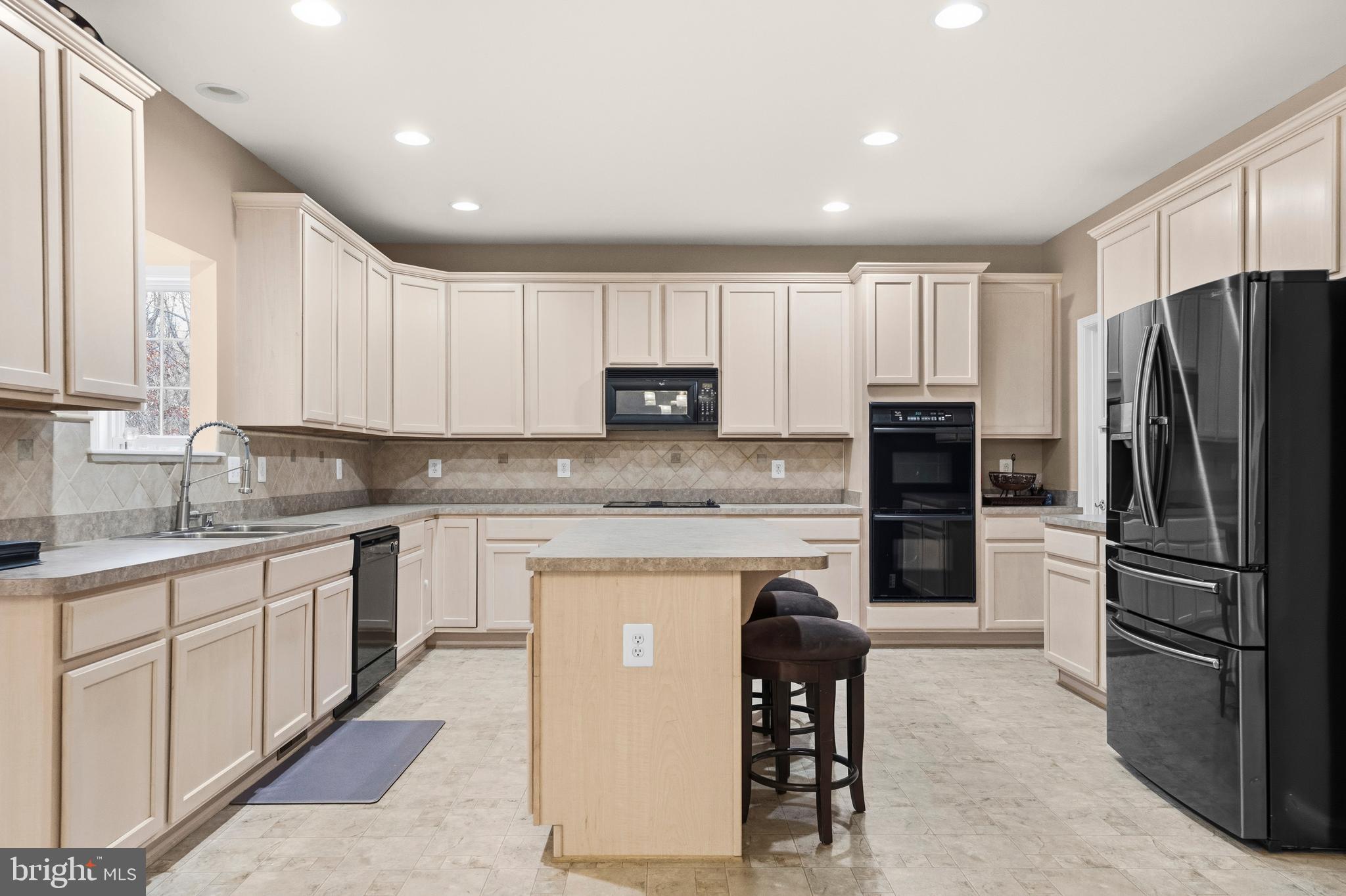 RIDGECREST - Residential