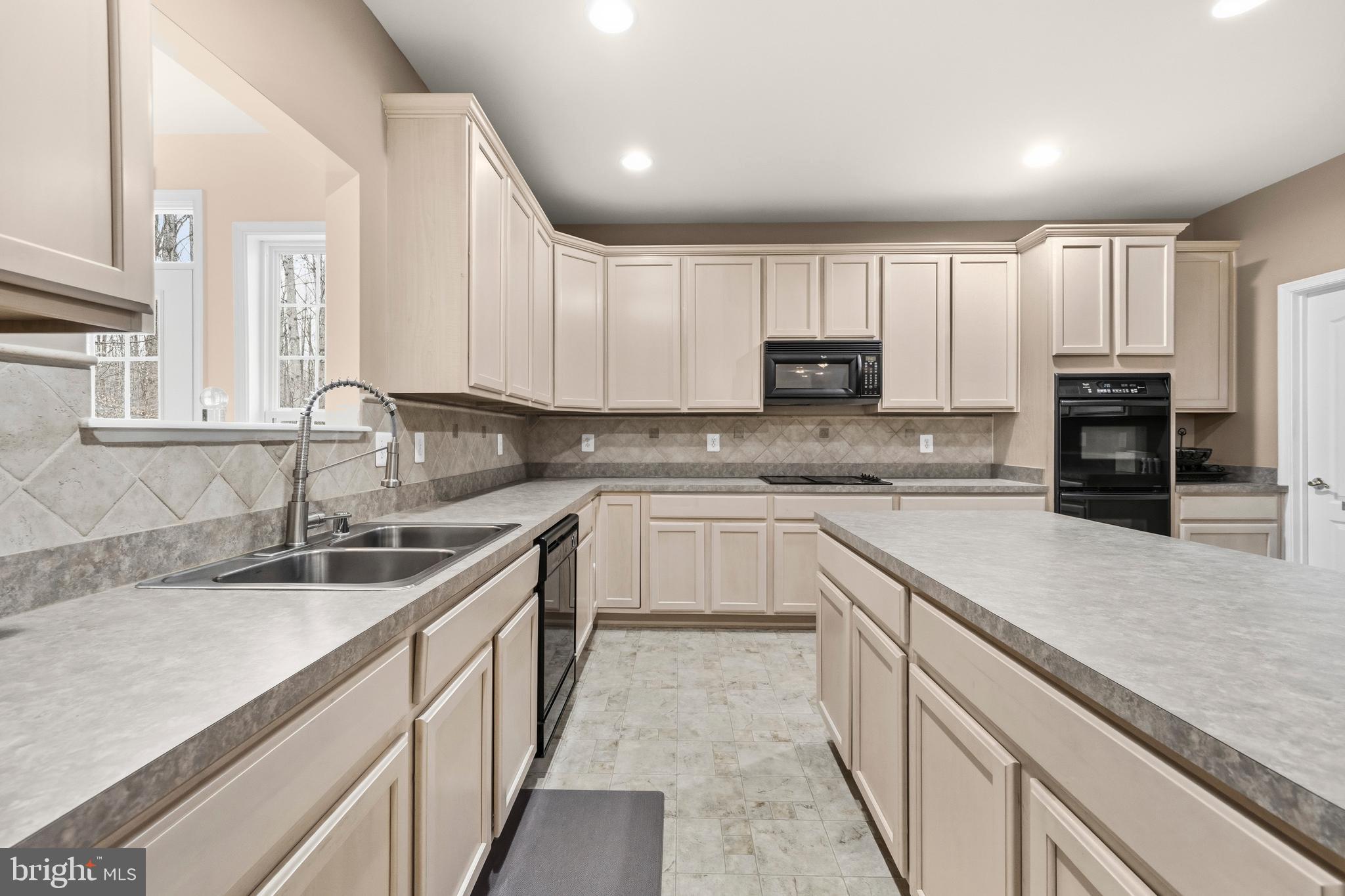 RIDGECREST - Residential