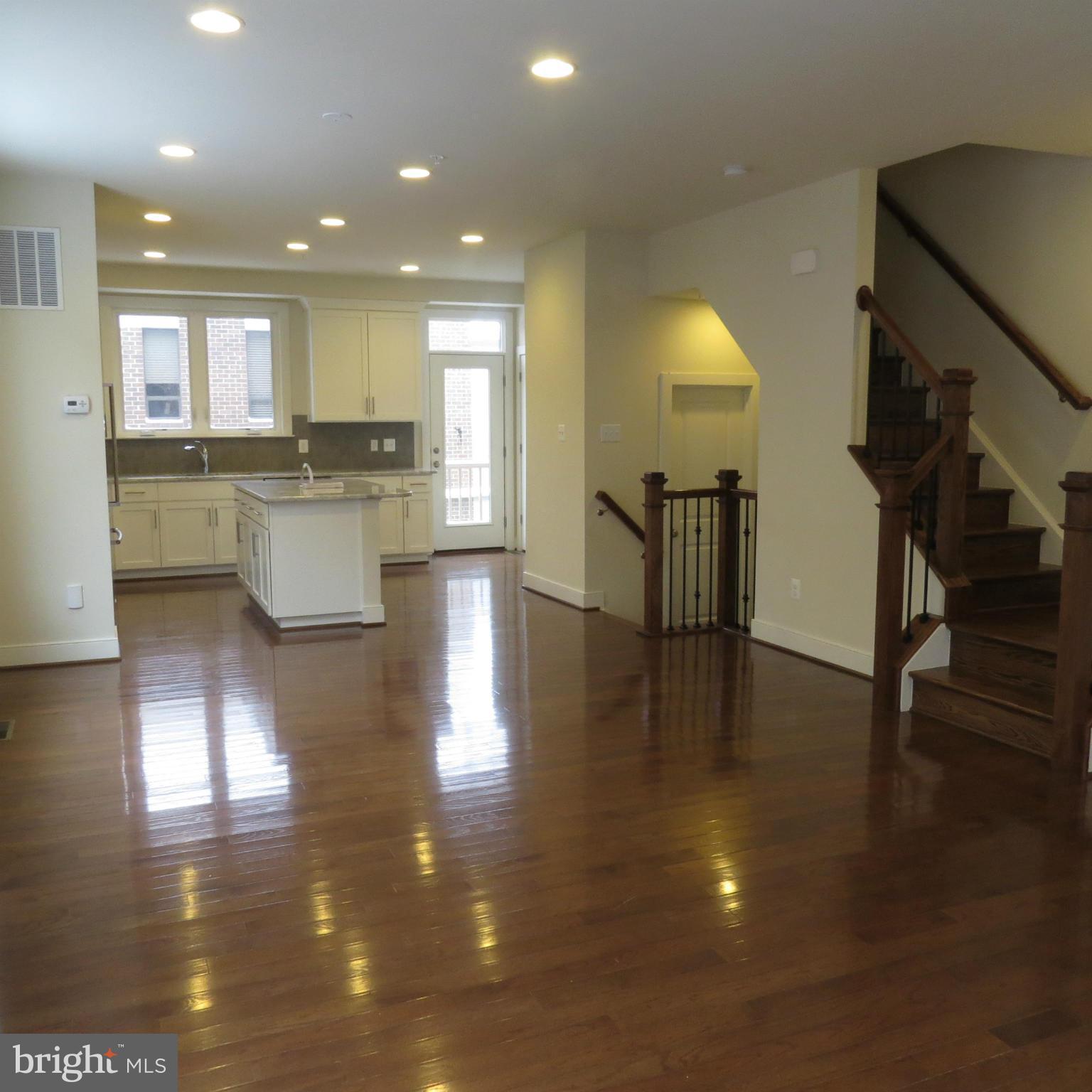 MOSAIC AT MERRIFIELD - Residential Lease