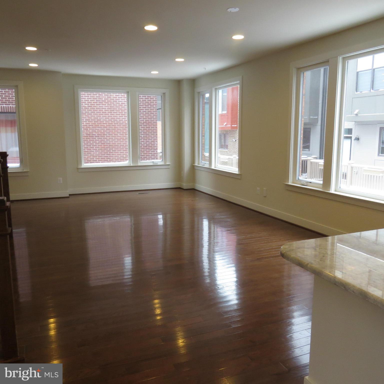 MOSAIC AT MERRIFIELD - Residential Lease