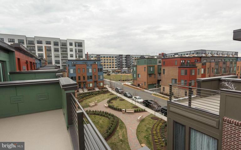 MOSAIC AT MERRIFIELD - Residential Lease