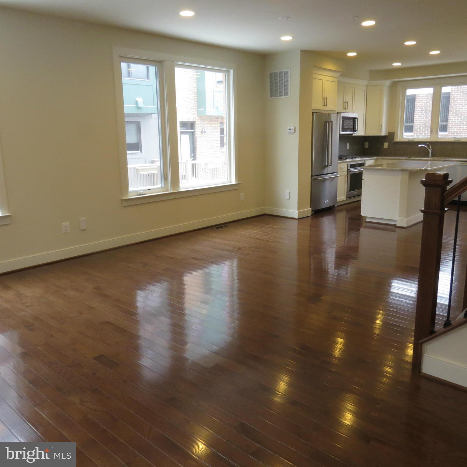 MOSAIC AT MERRIFIELD - Residential Lease