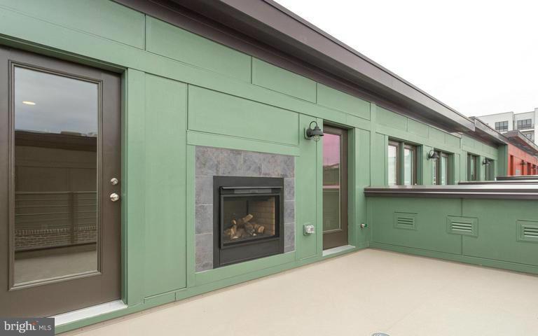 MOSAIC AT MERRIFIELD - Residential Lease