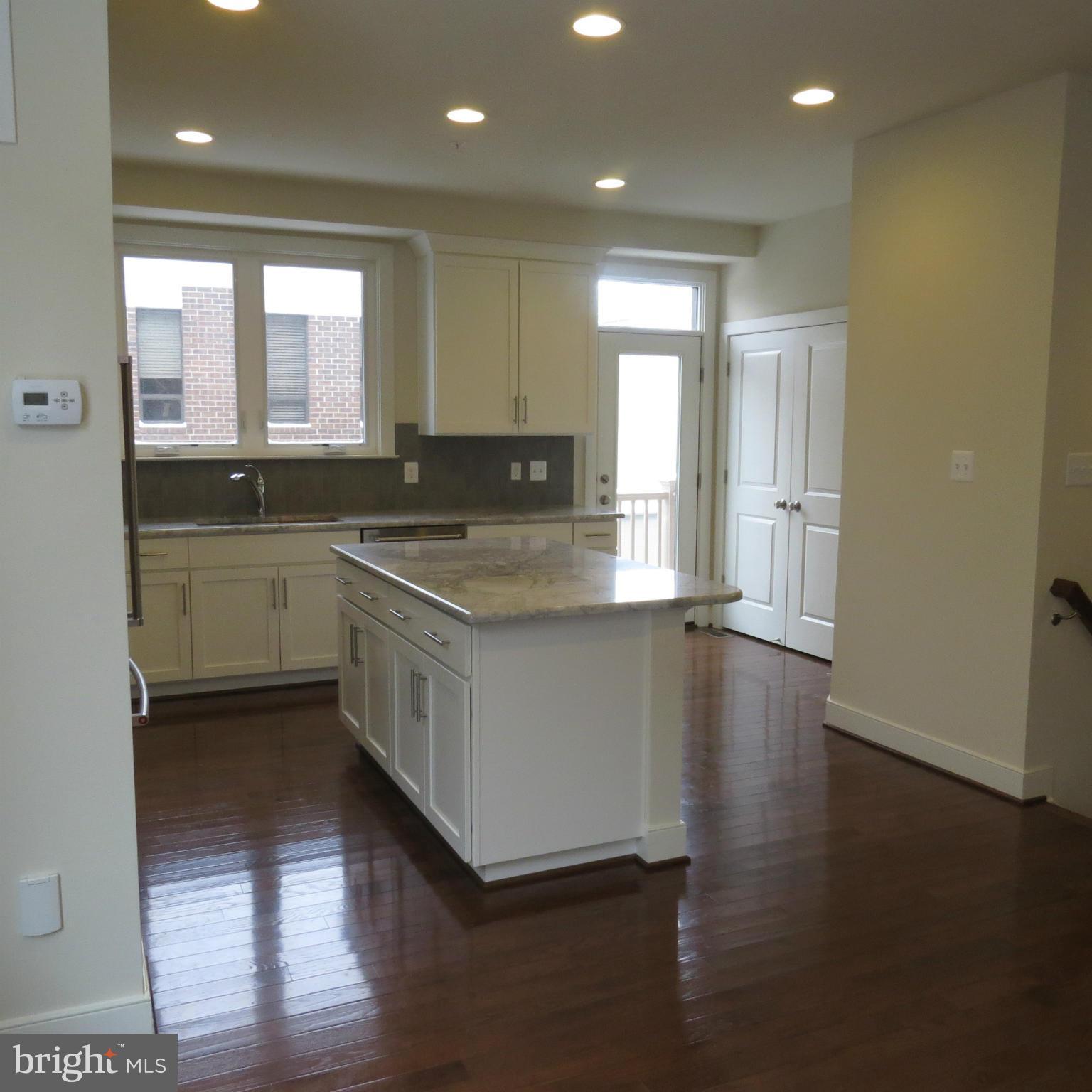 MOSAIC AT MERRIFIELD - Residential Lease