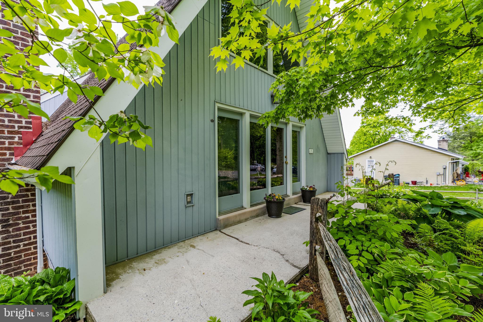 30 PINE CREST DRIVE