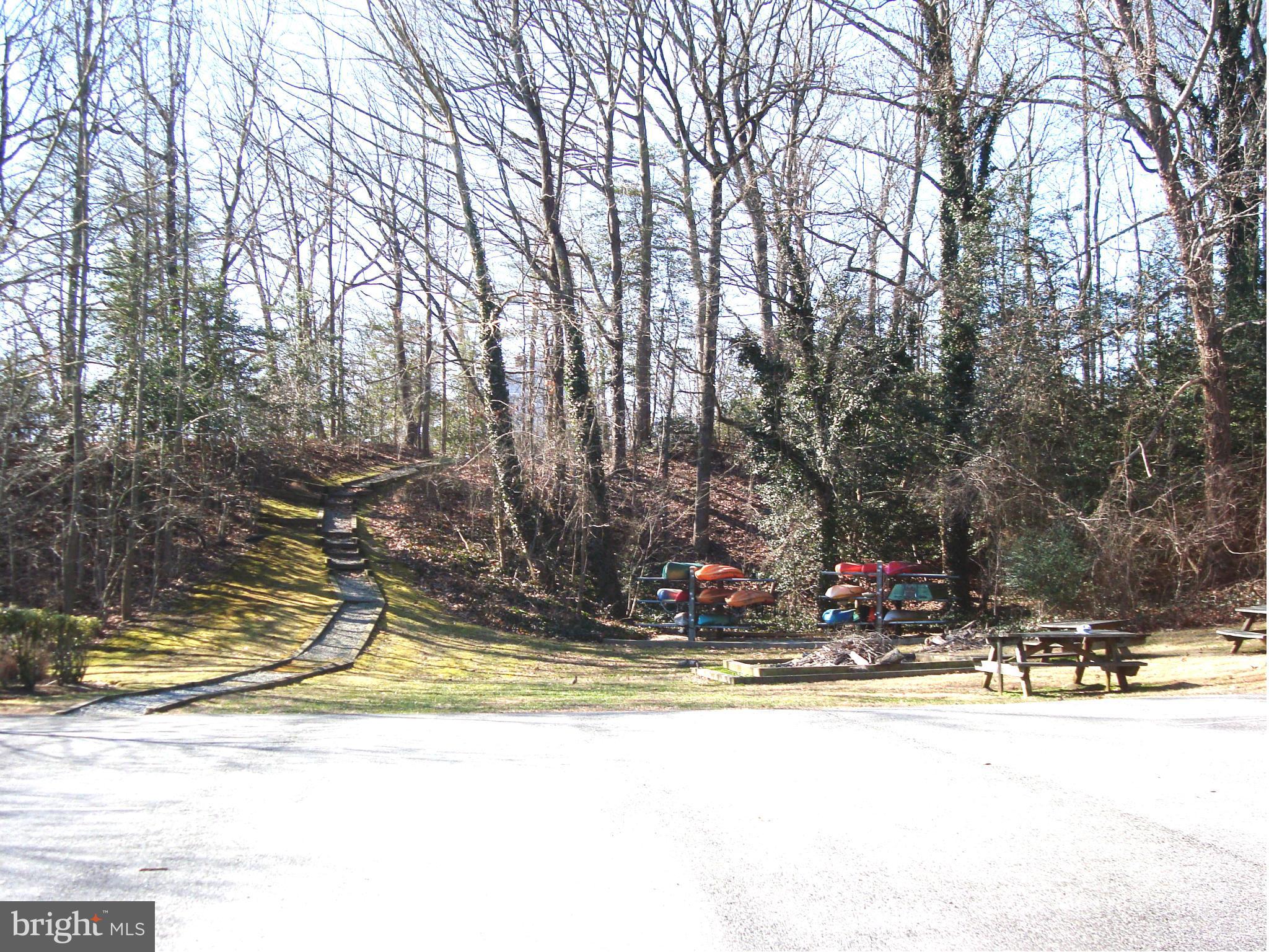 ANNAPOLIS LANDING - Residential