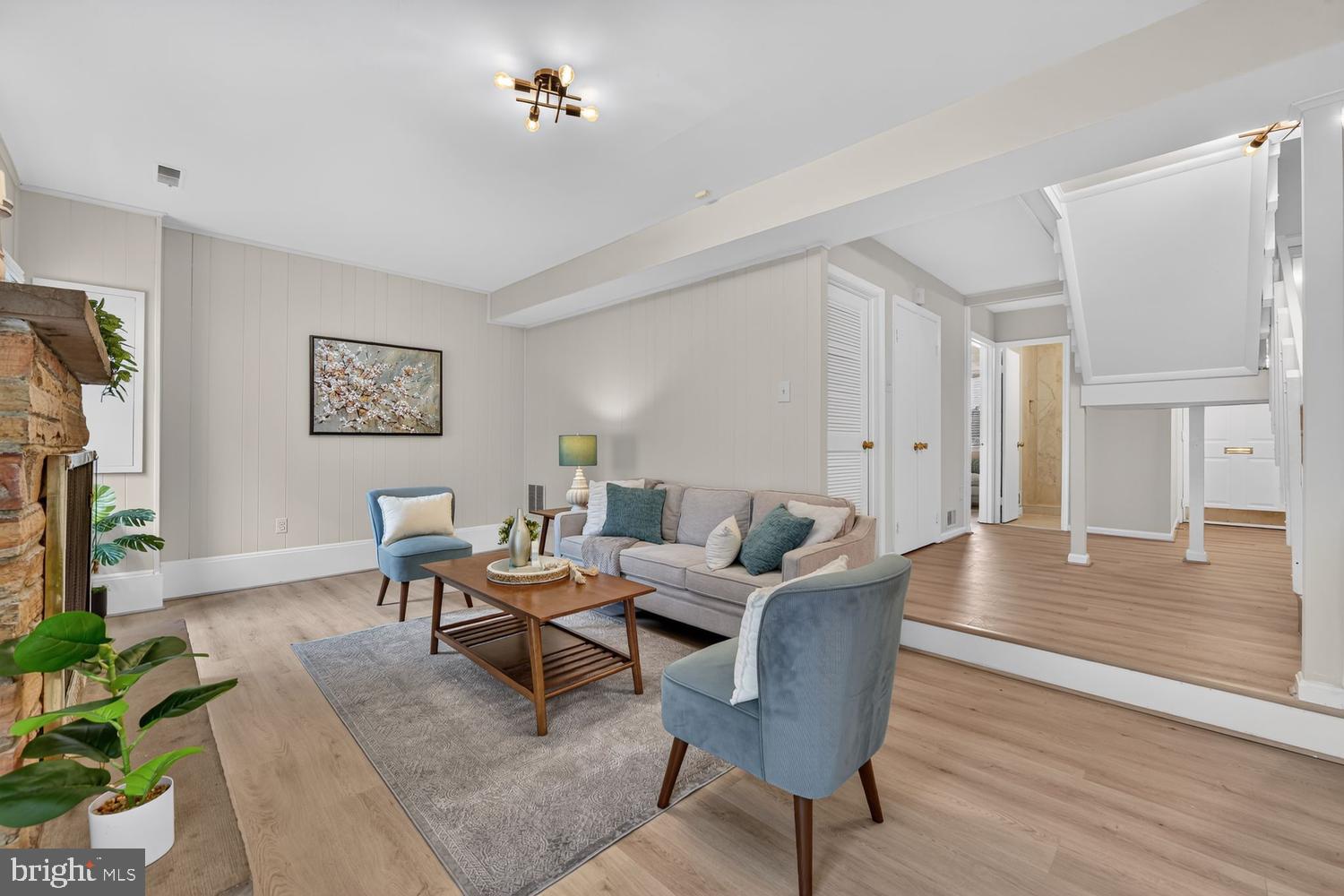 2255 CEDAR LANE