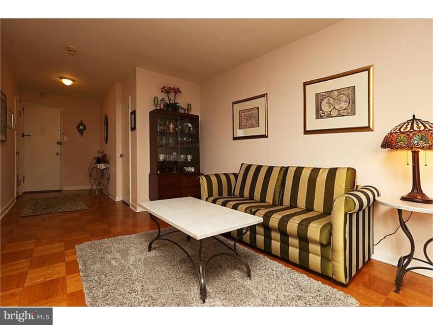 Spacious, sunny 1 bedroom, 1 bathroom corner unit condo for sale at 2601 Parkway Condominiums. The sunlight fills this well designed Condo. Enter into the very inviting, spacious living room with a full corner of windows and great views! A dining area off of the kitchen with SE views of the parkway and Art Museum area. The kitchen has been updated with beautiful granite counter-tops, brand new stainless steel appliances, and modern light fixtures. There is a small pantry plus and ample kitchen cabinets for good storage. The hardwood floors throughout this condo are in great condition. A large bedroom gets tons of light through the large, East facing window, giving the room a great open feel. A full bathroom at the end of the hall has new updates. There is additional closet space in the hallway which include a walk-in closet. A 2nd large walk-in closet is near the front door and provides plenty of great, hidden storage and lends more living space. A small dog park is located across the street from the entrance of 2601 Parkway Condos. A very convenient location; at the doorstep of Fairmount Park, Boaters Row and the Schuylkill River Trail. Super easy access to I76, I676, and all of the great art museums located in the area. Great walking distance to the Art Museum neighborhood restaurants, cafe's, and shopping. This is a short sale and will require bank approval. Its tenant occupied until end of October 2016. Condo will be vacant starting November 1, 2016.