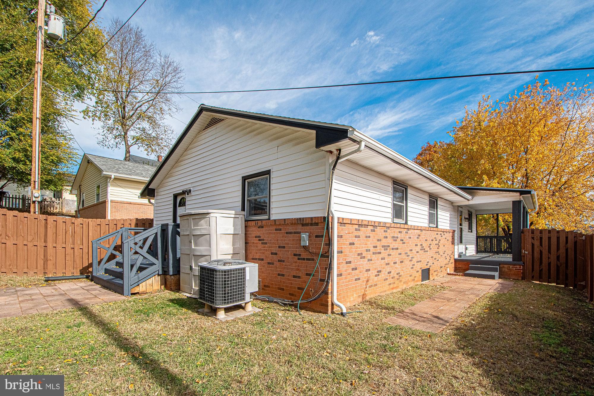 FRONT ROYAL - Residential