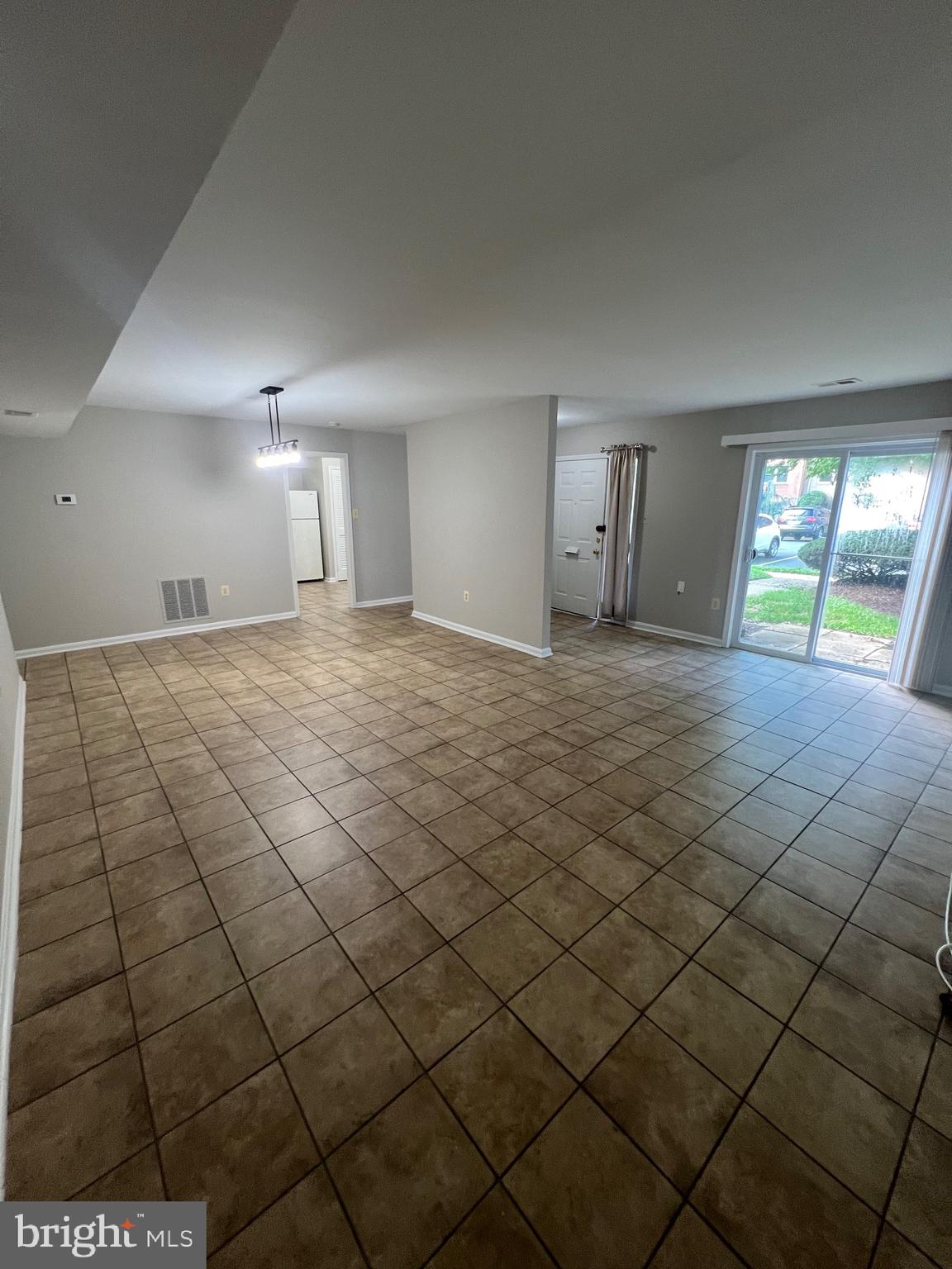 TERRACE TOWNHOUSES OF ANNANDALE - Residential Lease