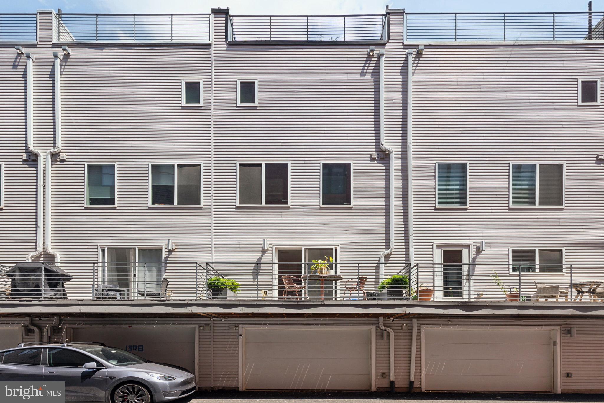 OLDE KENSINGTON - Residential Lease