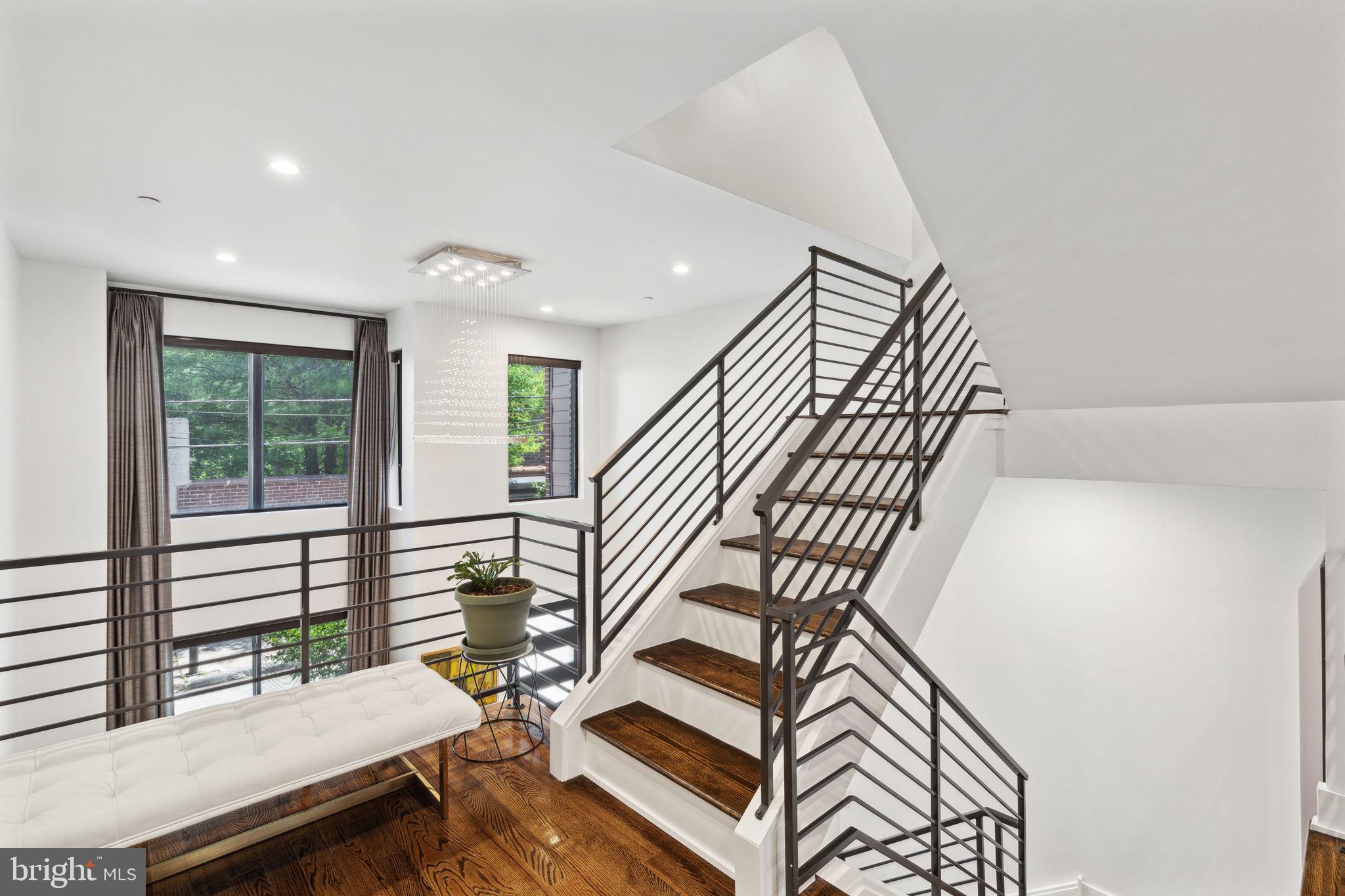 OLDE KENSINGTON - Residential Lease