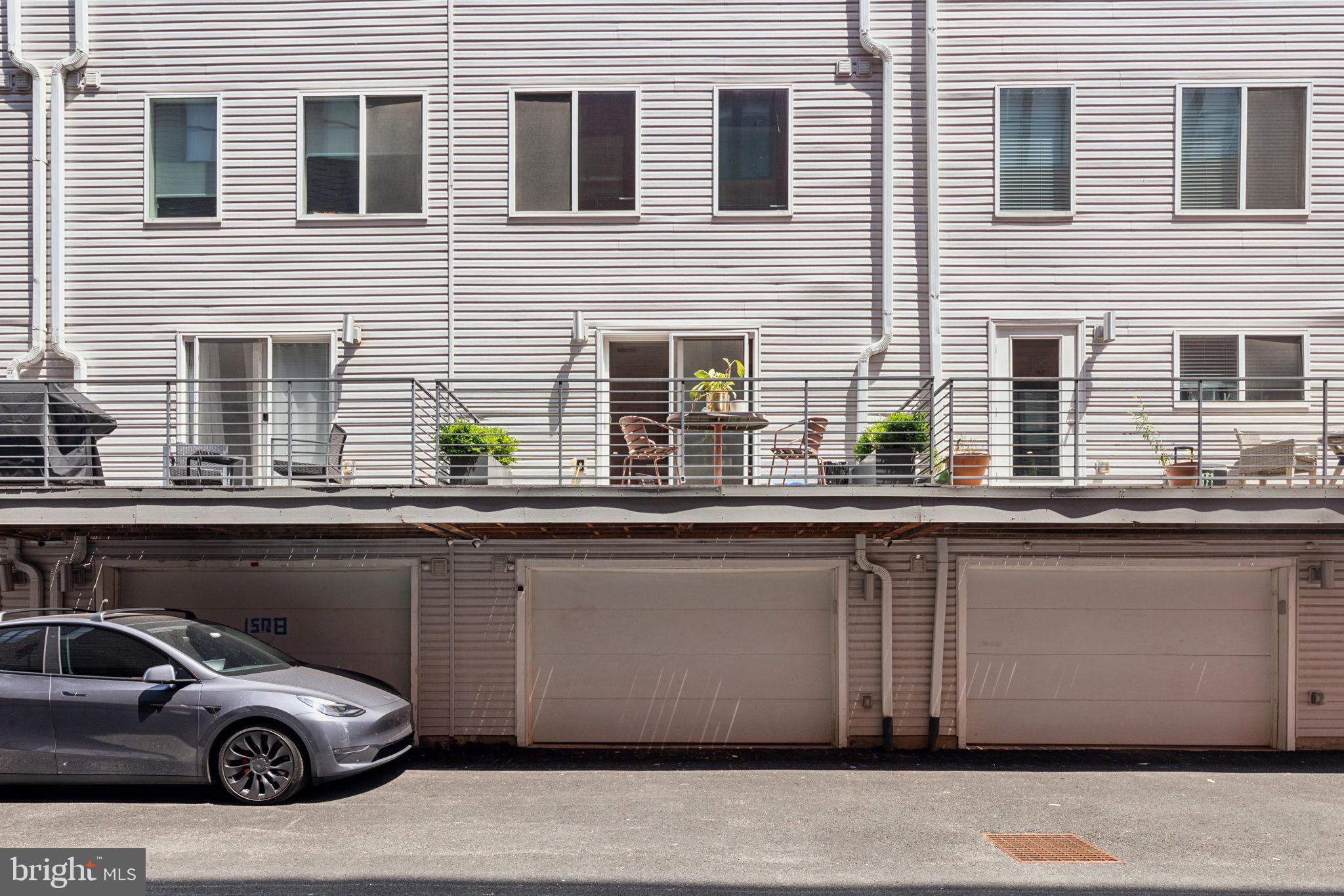 OLDE KENSINGTON - Residential Lease