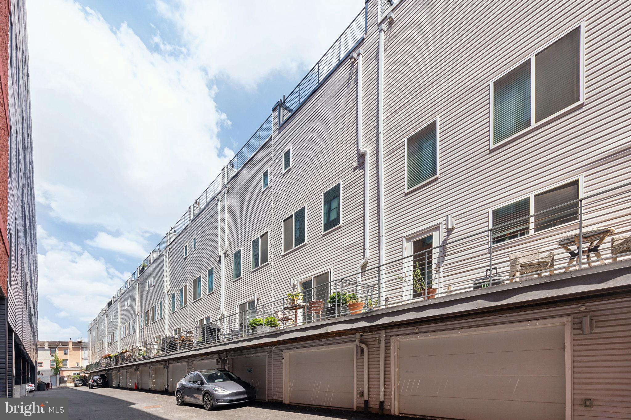 OLDE KENSINGTON - Residential Lease