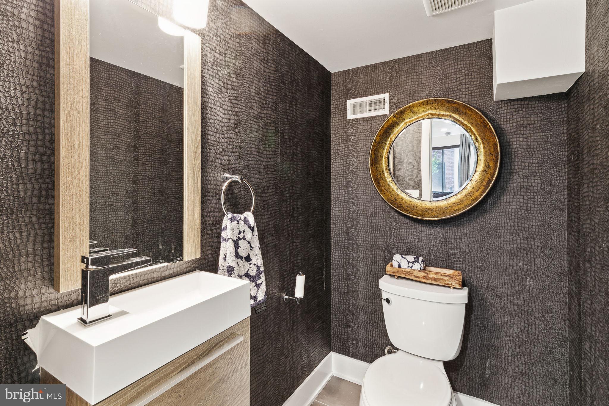 OLDE KENSINGTON - Residential Lease