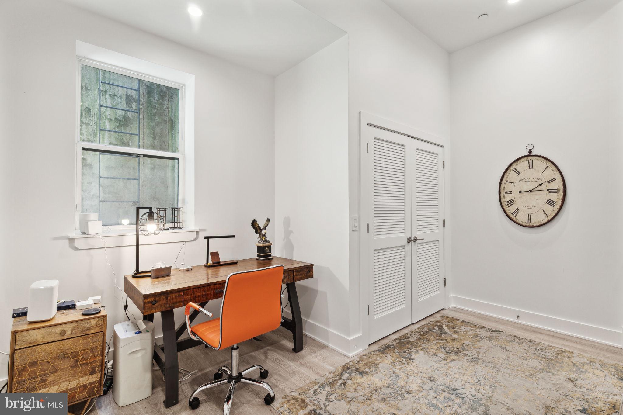 OLDE KENSINGTON - Residential Lease