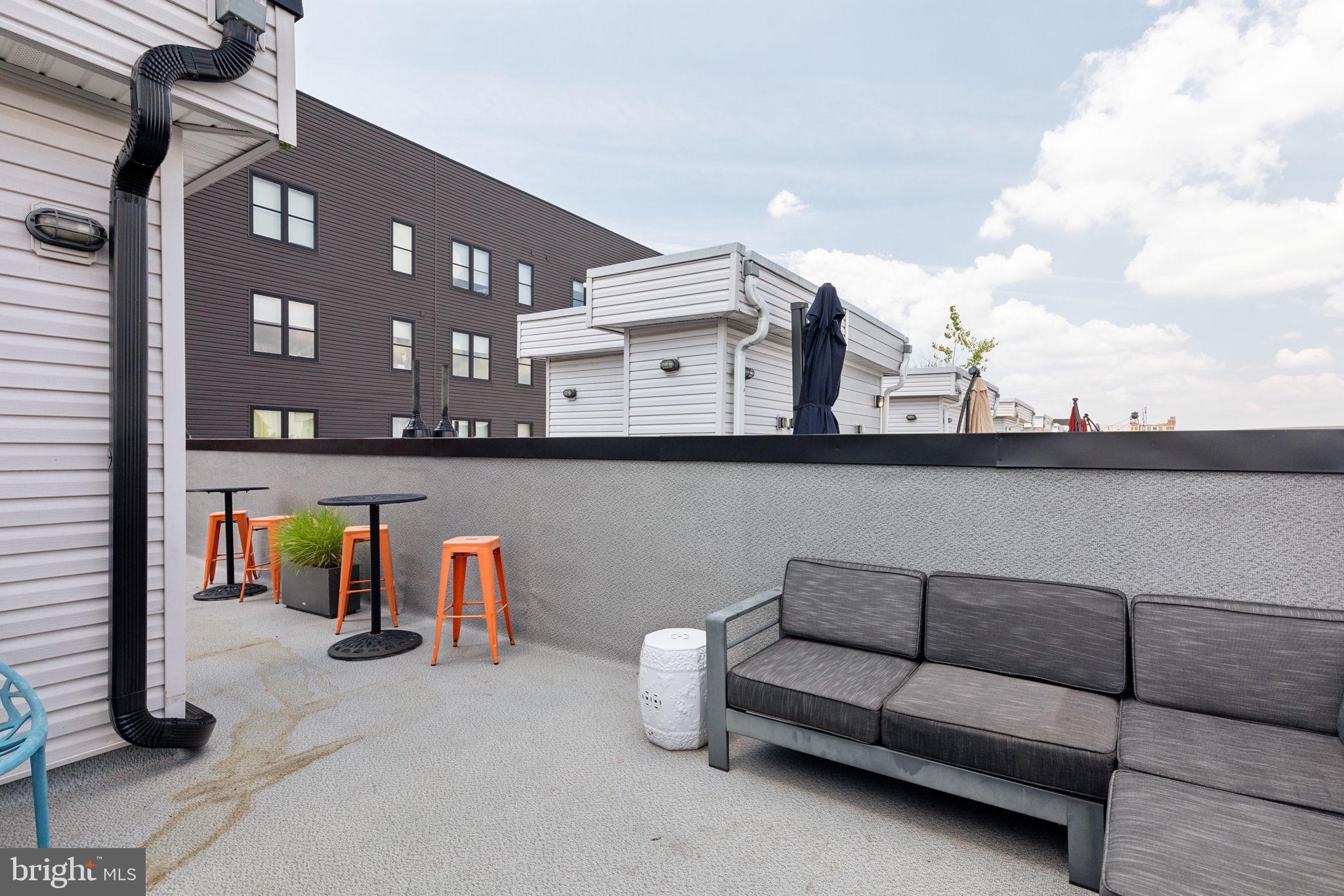 OLDE KENSINGTON - Residential Lease