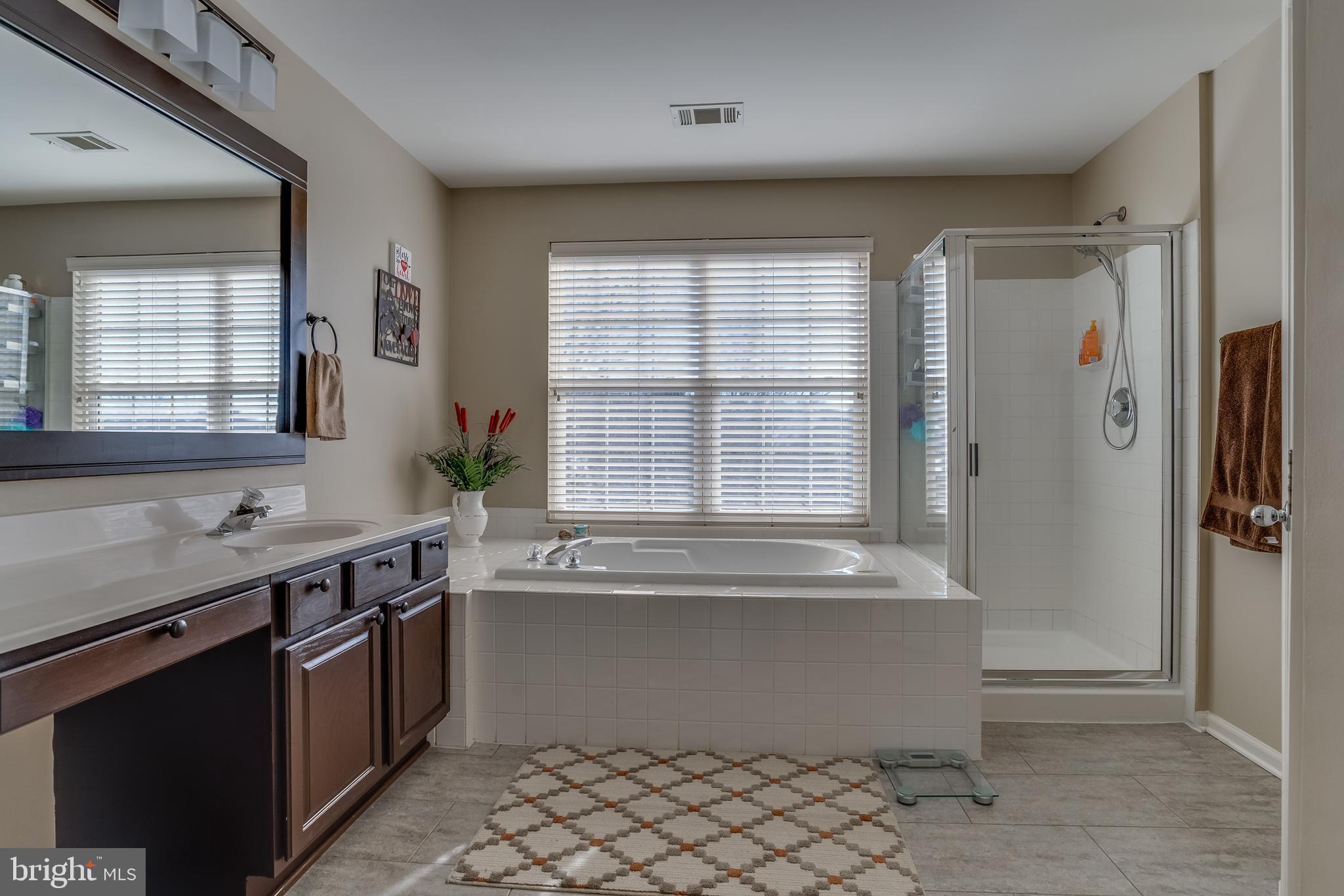 POTOMAC CROSSING - Residential