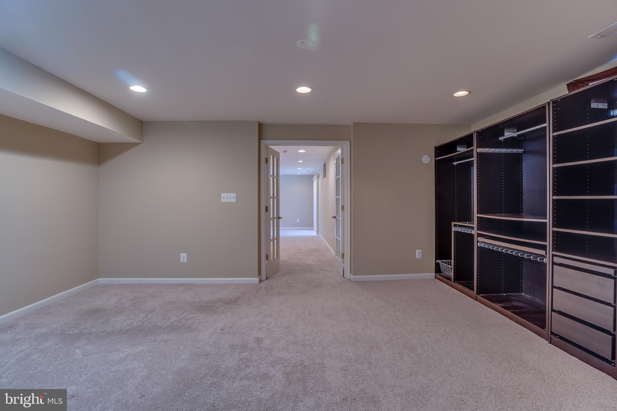 POTOMAC CROSSING - Residential