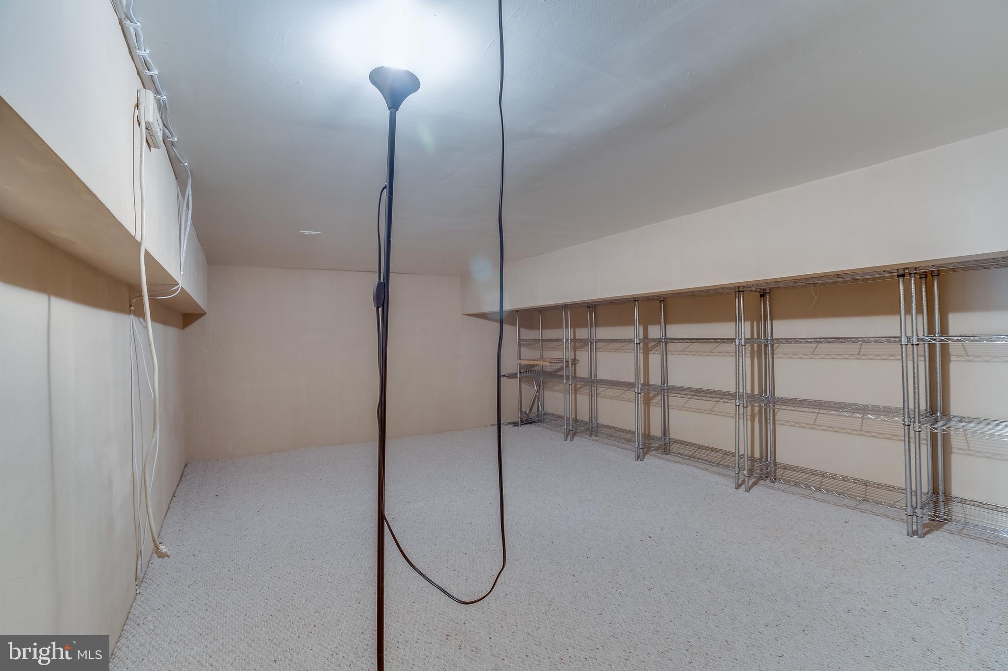 POTOMAC CROSSING - Residential