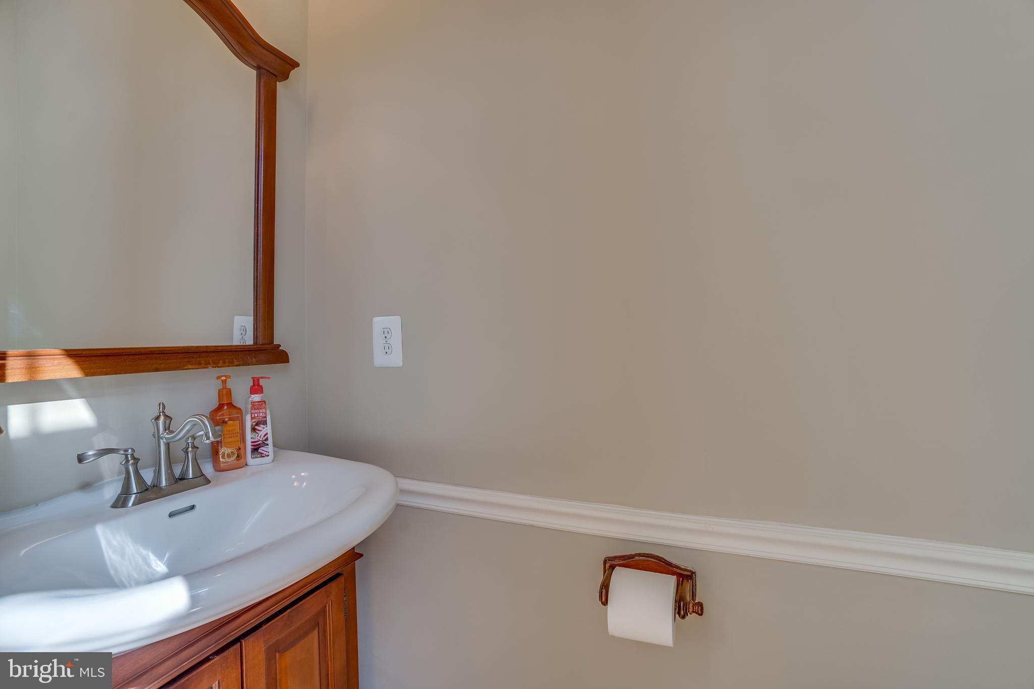 POTOMAC CROSSING - Residential