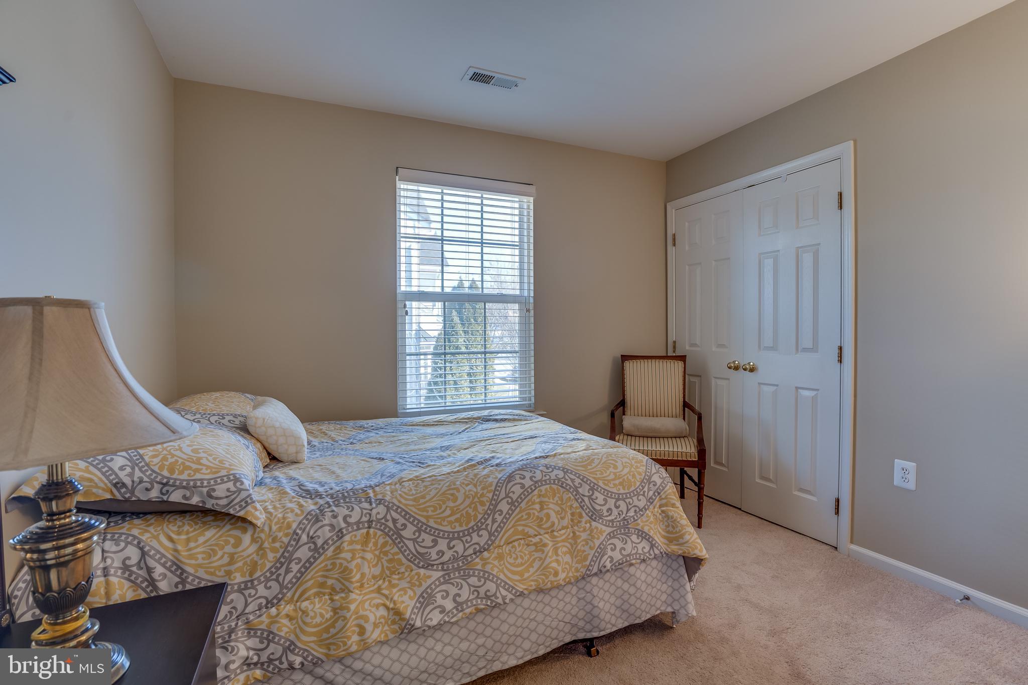 POTOMAC CROSSING - Residential