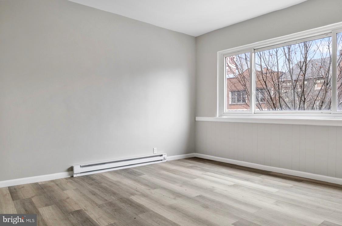 COLUMBIA - Commercial Sale