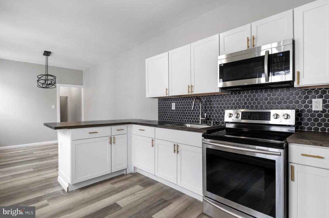 COLUMBIA - Commercial Sale