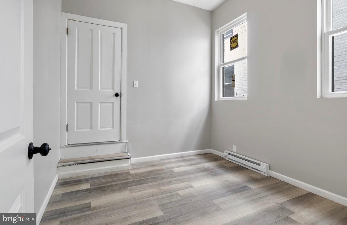 COLUMBIA - Commercial Sale