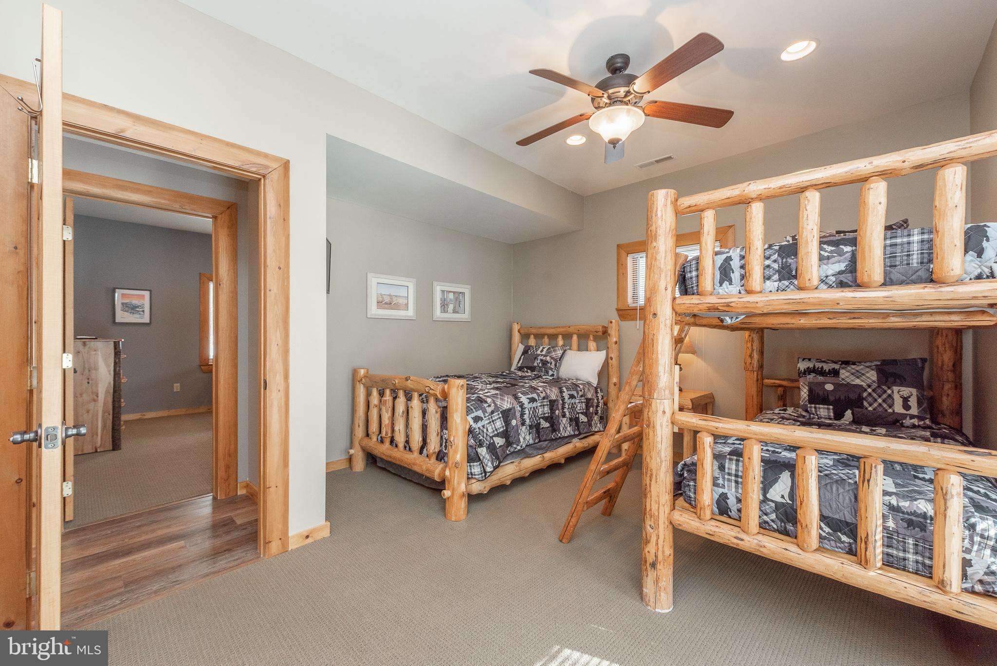 DEEP CREEK HIGHLANDS - Residential