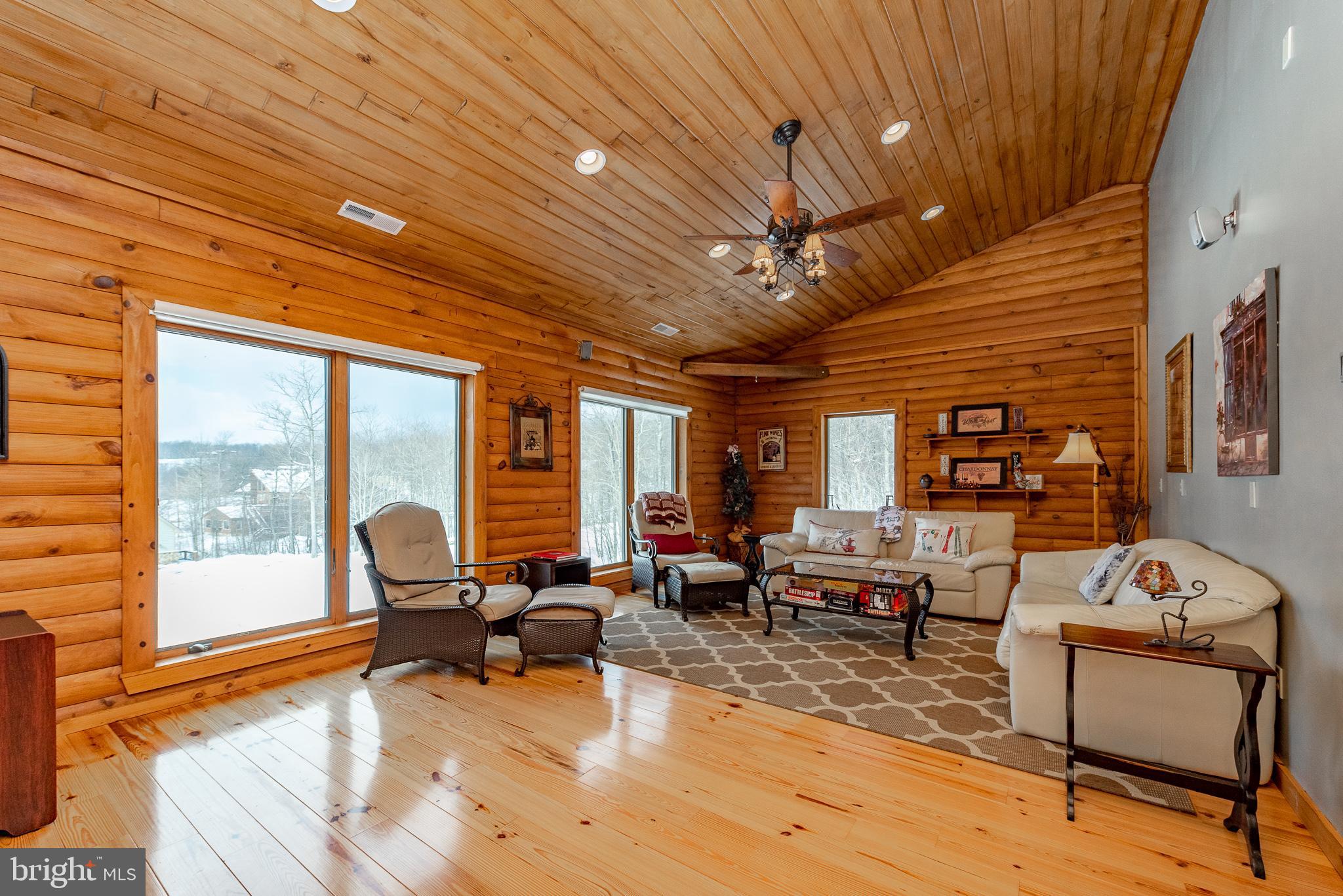 DEEP CREEK HIGHLANDS - Residential