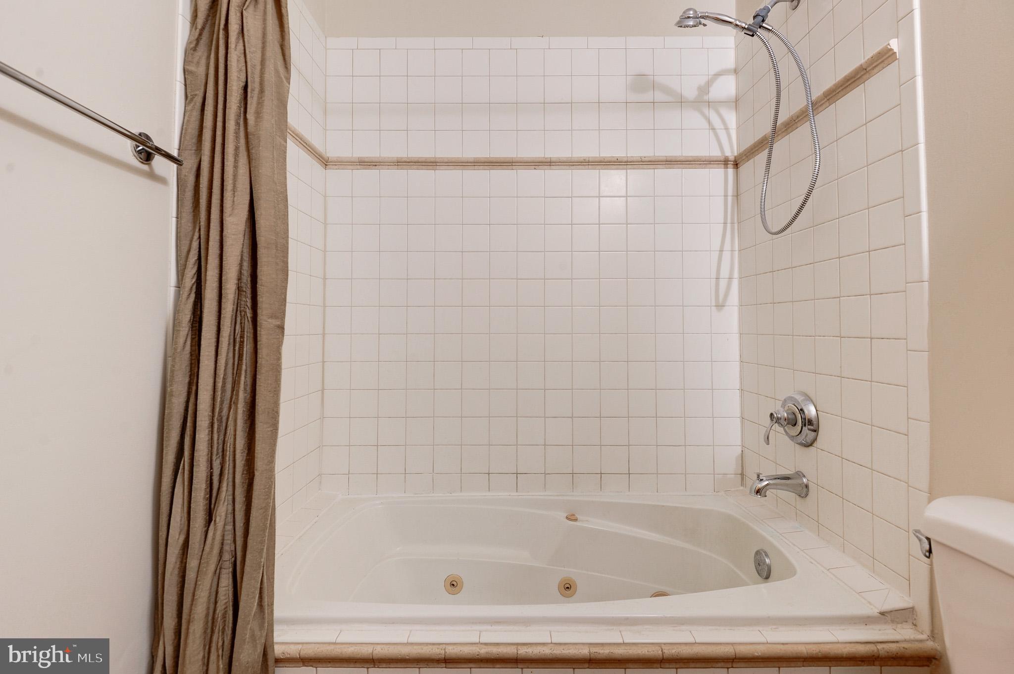 CANBY ROAD - Residential