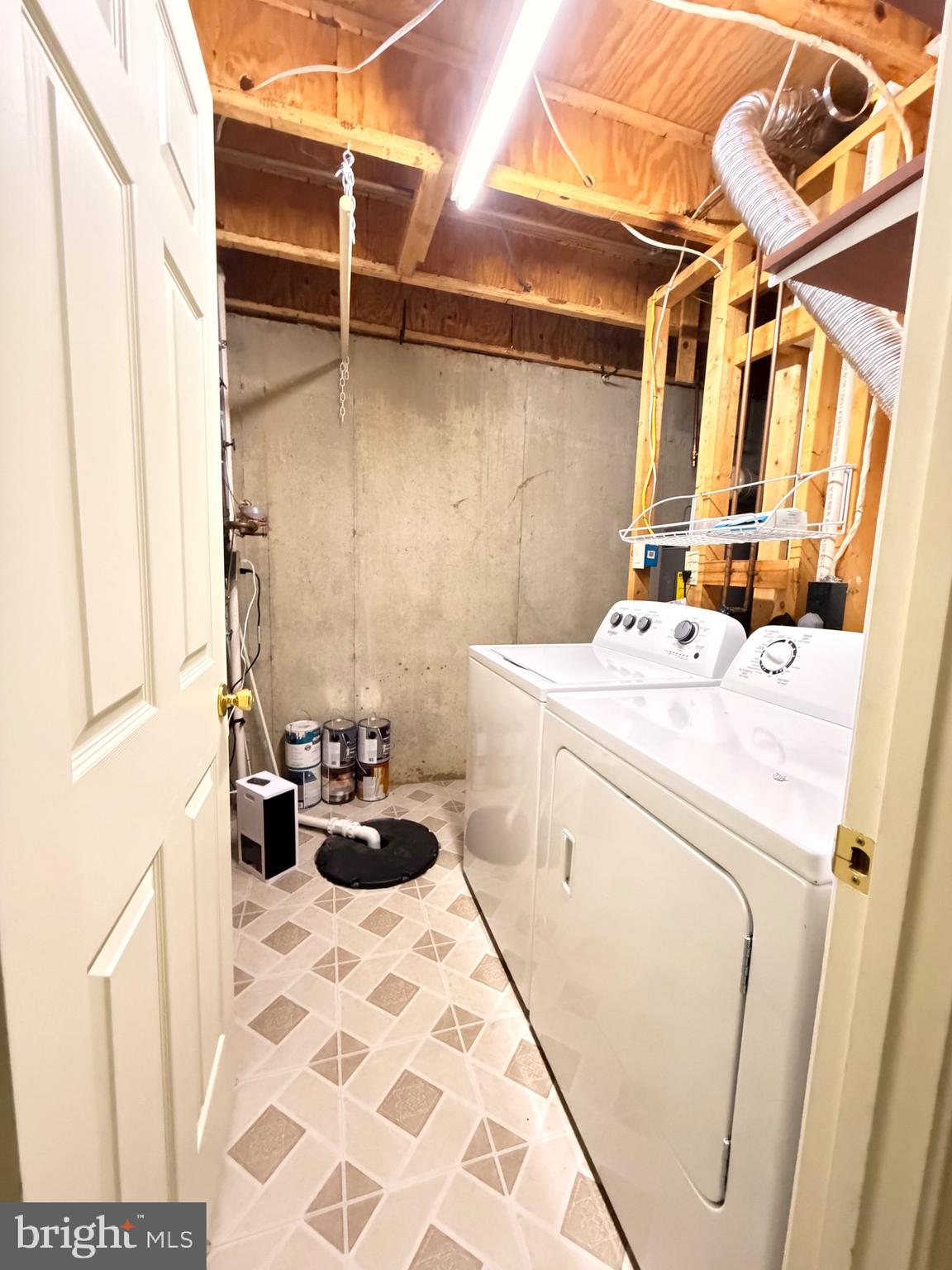 FREDERICKTOWNE VILLAGE - Residential Lease