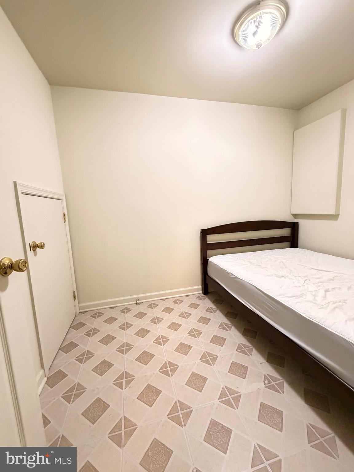 FREDERICKTOWNE VILLAGE - Residential Lease