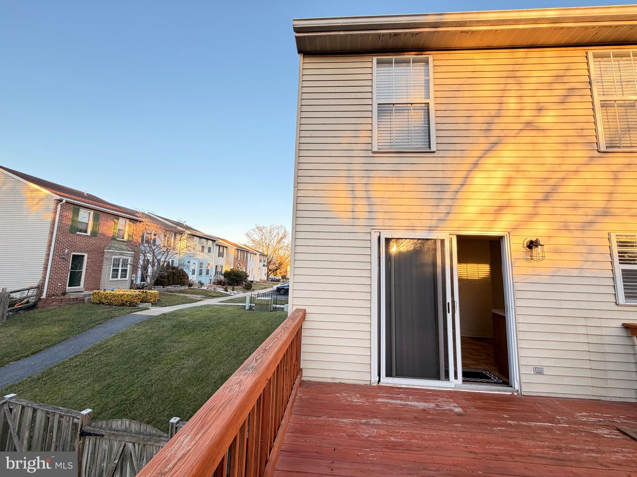 FREDERICKTOWNE VILLAGE - Residential Lease