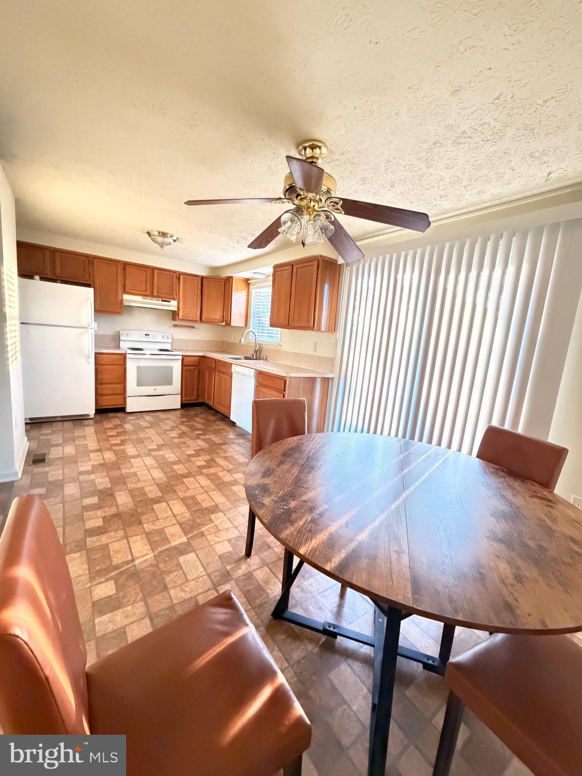 FREDERICKTOWNE VILLAGE - Residential Lease