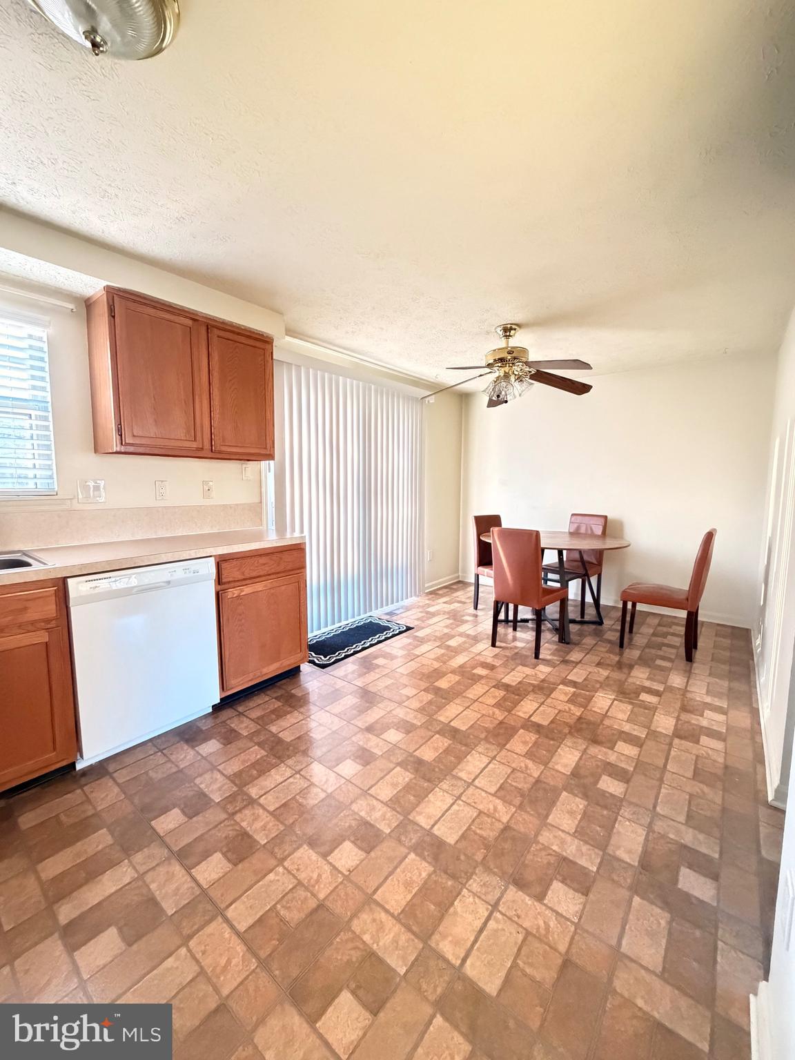 FREDERICKTOWNE VILLAGE - Residential Lease