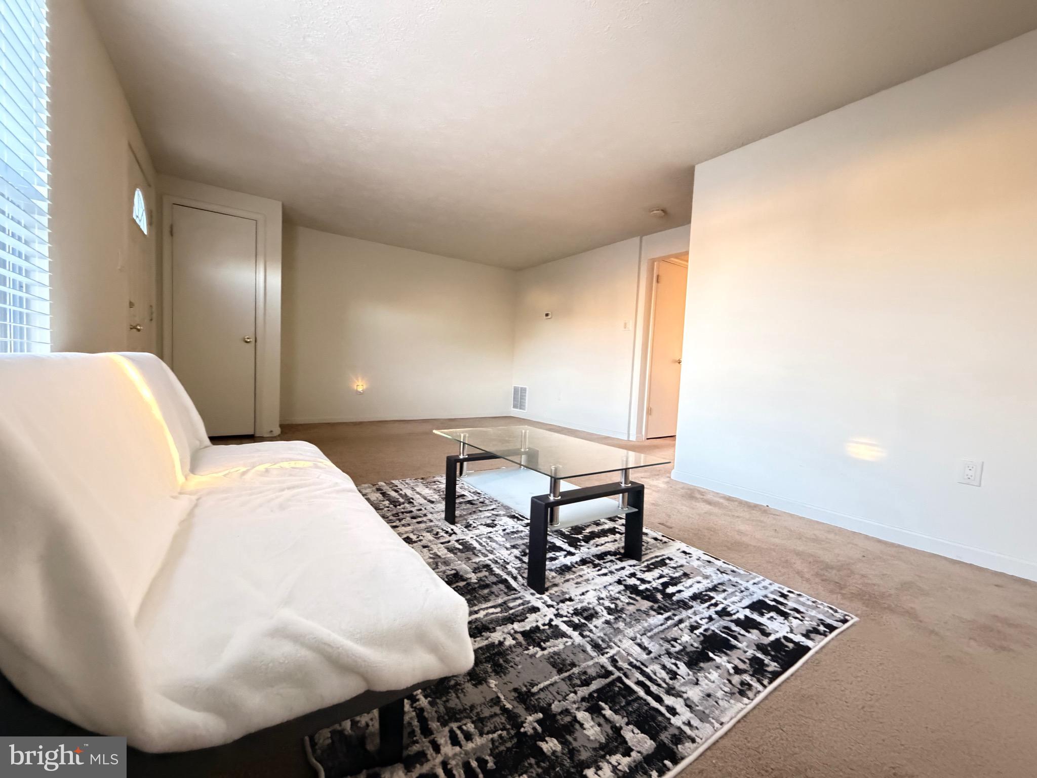 FREDERICKTOWNE VILLAGE - Residential Lease