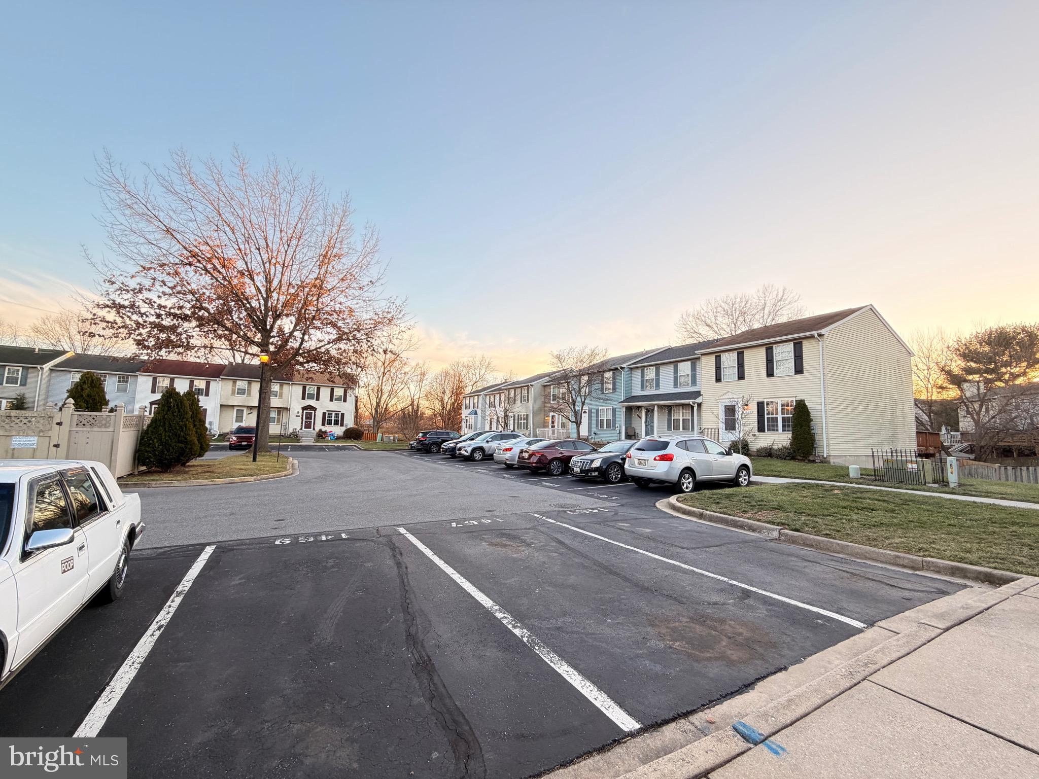 FREDERICKTOWNE VILLAGE - Residential Lease