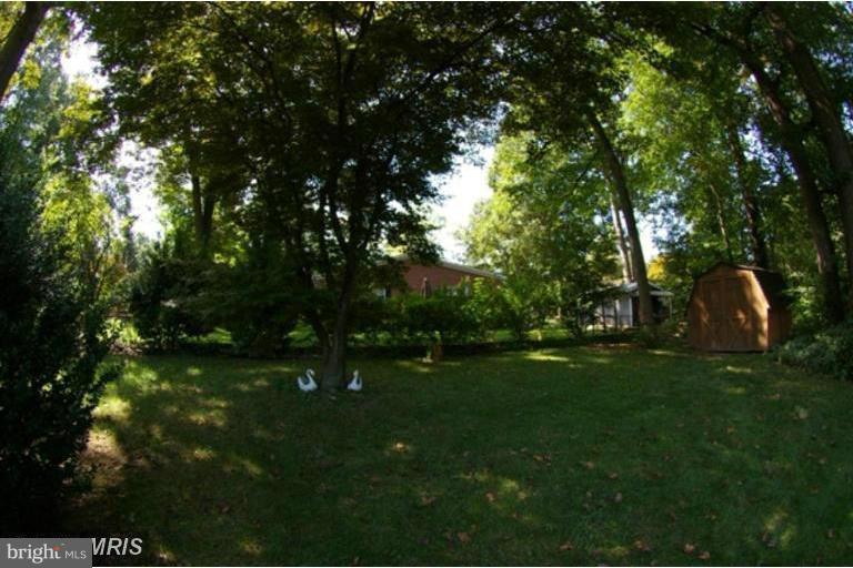 MONTICELLO FOREST - Residential Lease